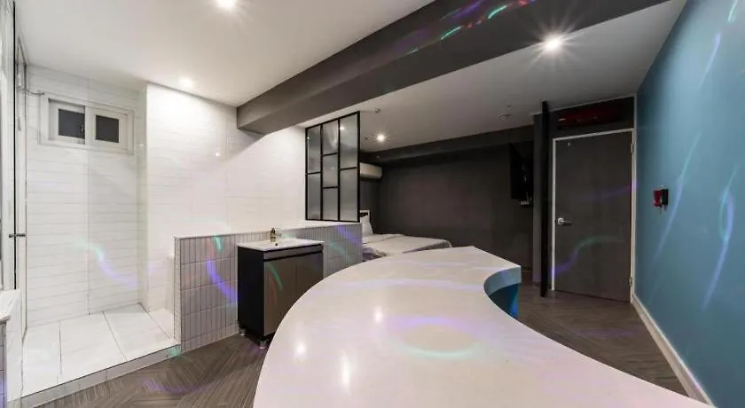 Plein Hotel Seoul Motell